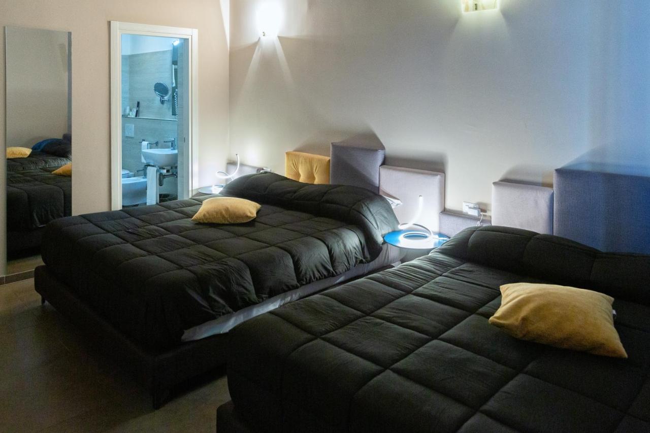 Hotel Eubea Reggio di Calabria Buitenkant foto