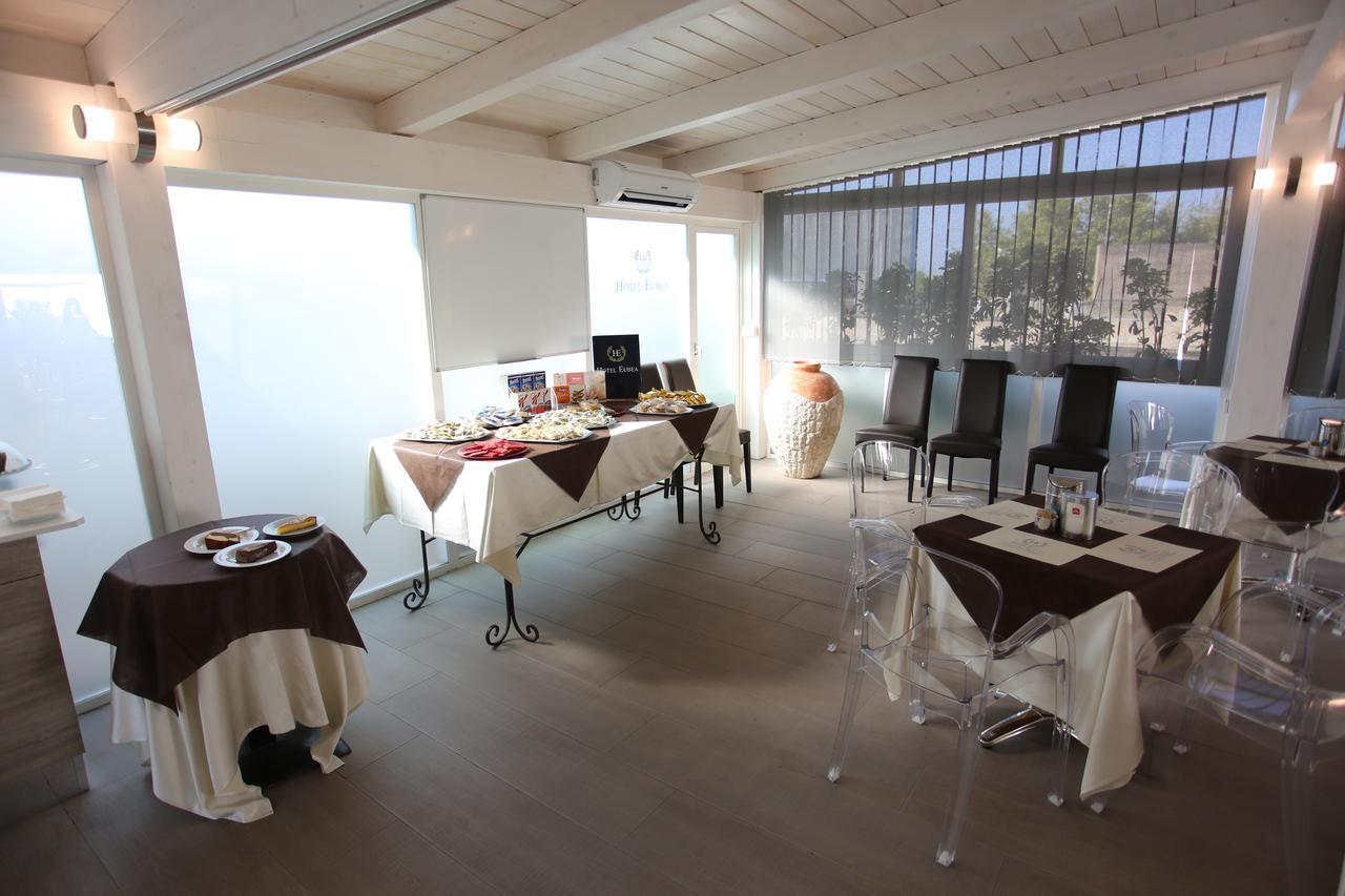 Hotel Eubea Reggio di Calabria Buitenkant foto
